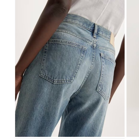 Everlane The '90s Cheeky Jean in Vintage Mid Blue - Picture 2 of 6